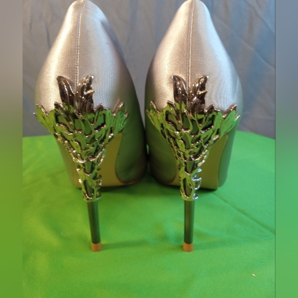 Elegant Big Tree Grey Silver Heels with Metallic Flowers